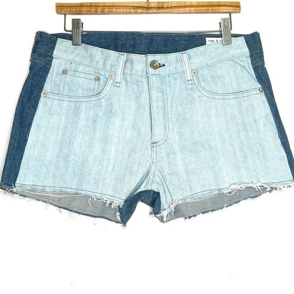 RAG & Bone TWO-TONE CUTOFF DENIM SHORTS IN DOUBLE BLUES size 30 - Picture 3 of 12